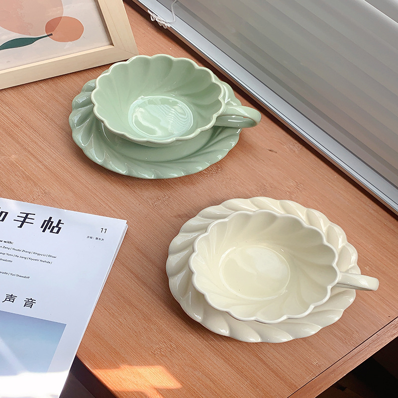 Korean Tea Set - Koreański zestaw filiżanek i spodków w
